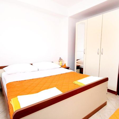 Apartments With A Parking Space Seline, Paklenica - 6603 Стариград-Пакленица Стая снимка