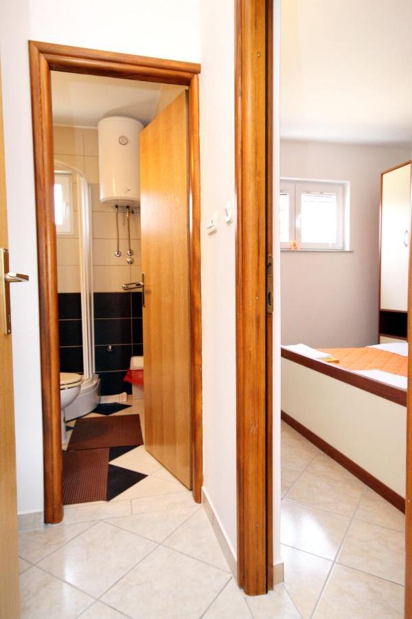 Apartments With A Parking Space Seline, Paklenica - 6603 Стариград-Пакленица Екстериор снимка