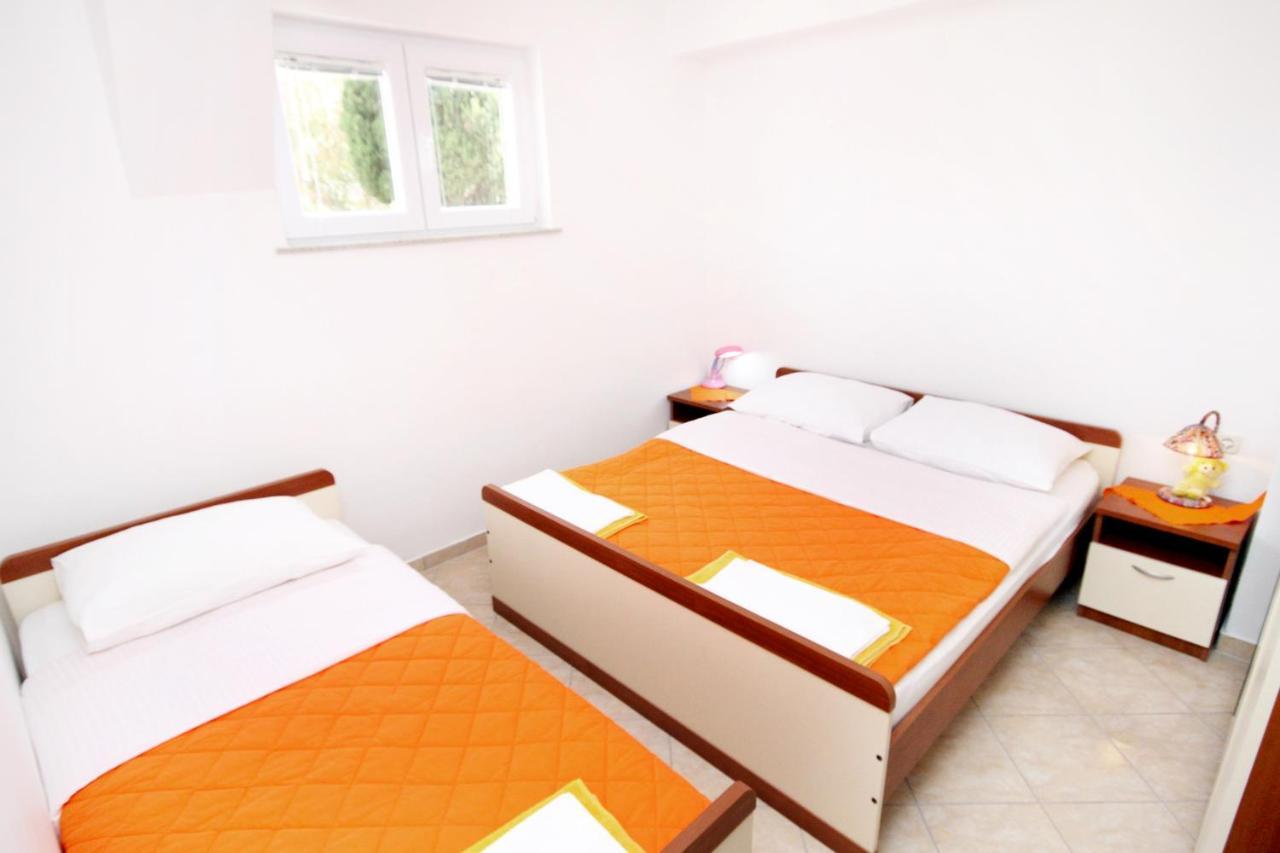 Apartments With A Parking Space Seline, Paklenica - 6603 Стариград-Пакленица Екстериор снимка