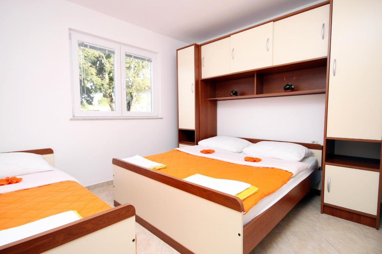 Apartments With A Parking Space Seline, Paklenica - 6603 Стариград-Пакленица Екстериор снимка