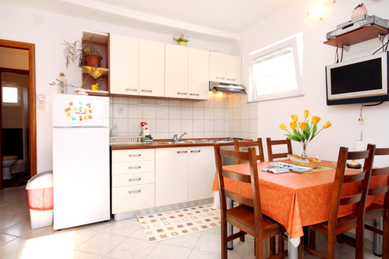 Apartments With A Parking Space Seline, Paklenica - 6603 Стариград-Пакленица Екстериор снимка